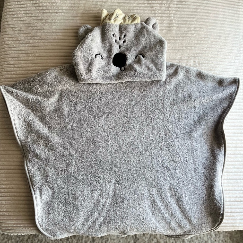 Gray Koala Hooded Towel poncho - NWOT